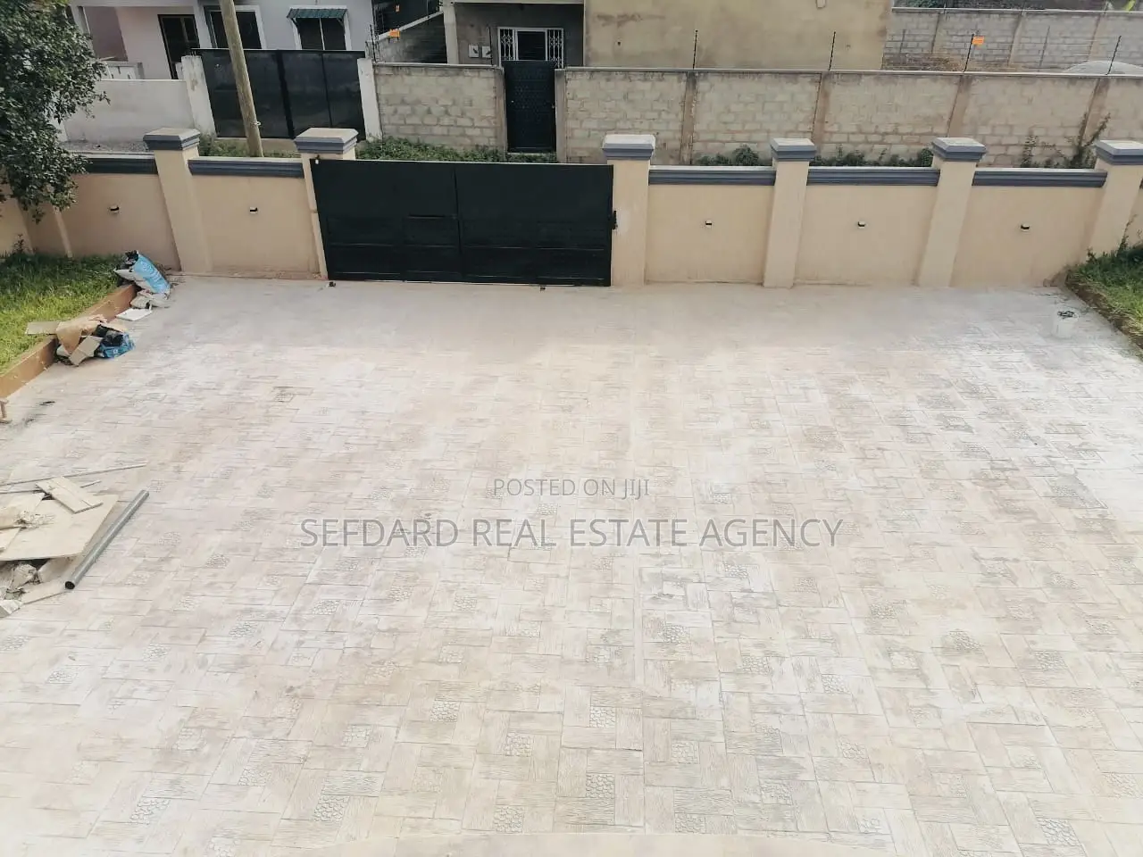 6bdrm Mansion in Sefdard Properties, Amasaman for sale