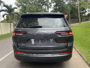 Jeep Cherokee 2023 Black