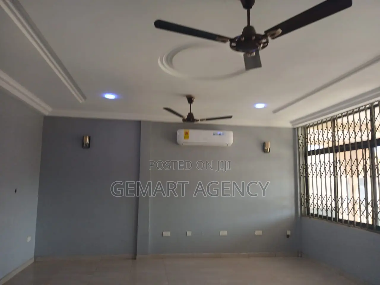 6bdrm Apartment in Tema Community 22 🏡 for rent