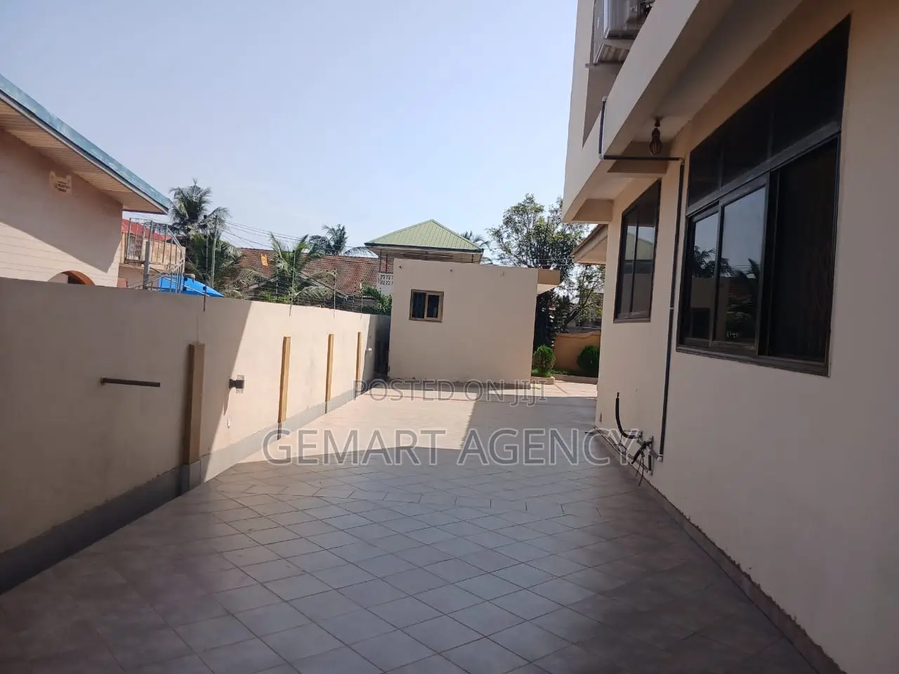 6bdrm Apartment in Tema Community 22 🏡 for rent