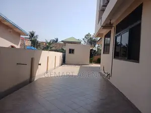 6bdrm Apartment in Tema Community 22 🏡 for rent