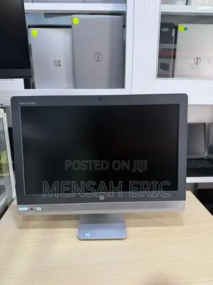 Desktop Computer HP AiO 24 8GB Intel Core i7 SSD 256GB
