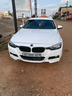 BMW 523i 2015 Off white