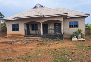 3bdrm House in Abuakwa Dkc, Kumasi Metropolitan for sale