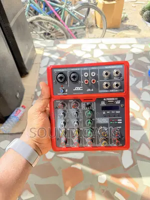 Jac Jr-4, a Compact 4-Channel Audio Mixer.
