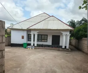 3bdrm House in Buoho ( Sasa), Kumasi Metropolitan for sale