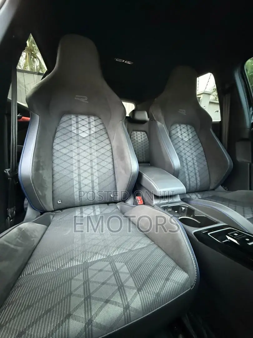 Volkswagen Golf 2025 Black