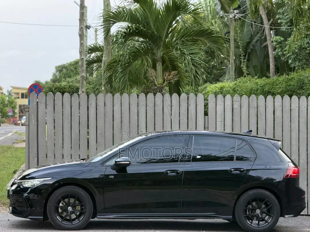 Volkswagen Golf 2025 Black