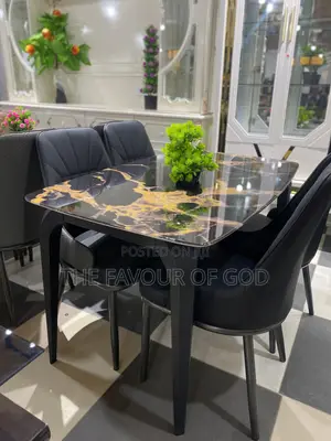 High Quality and Classic Marble Dining Set