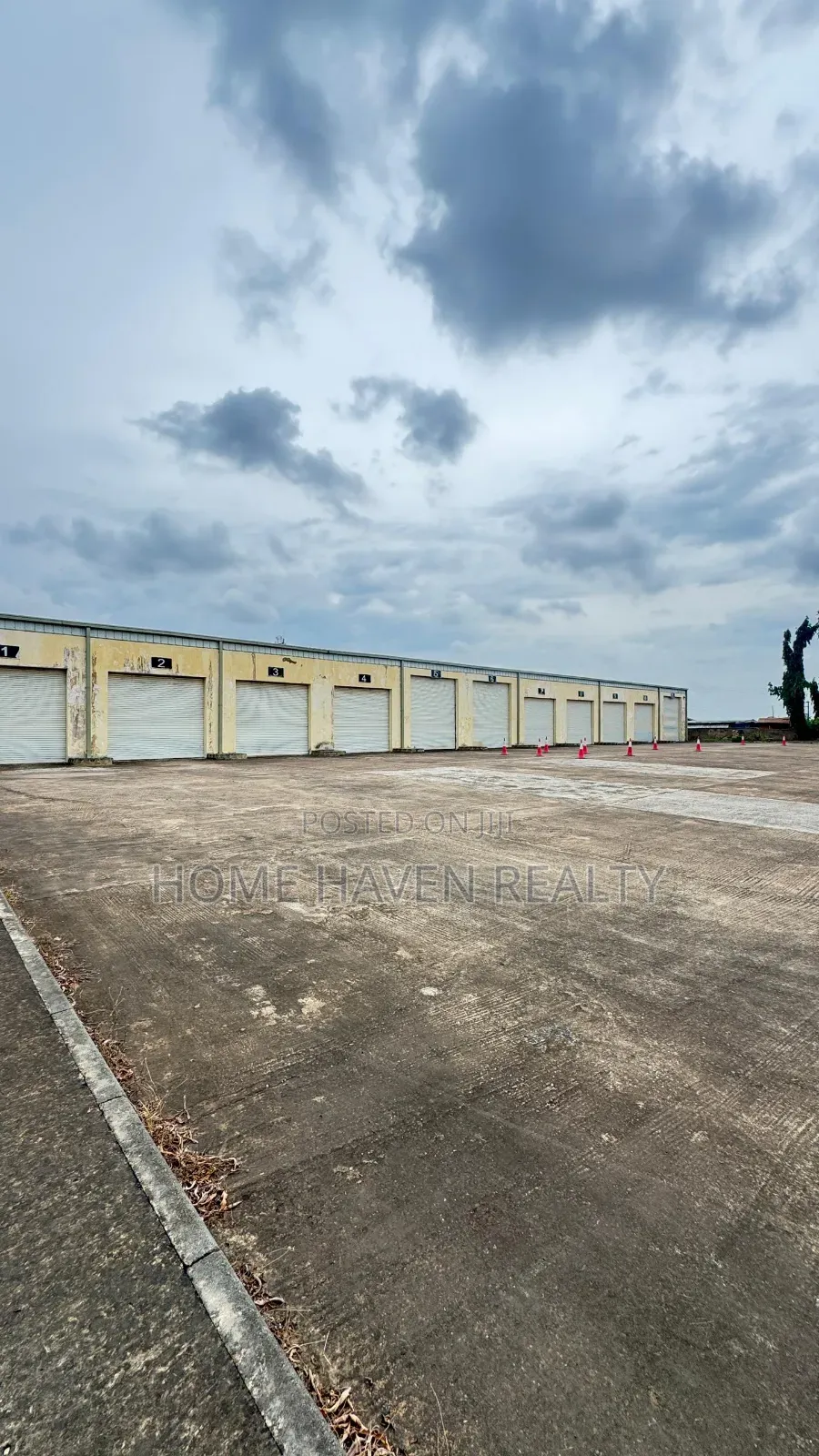 4000 Square Meter Warehouse for Rent at Amasaman Kutunse
