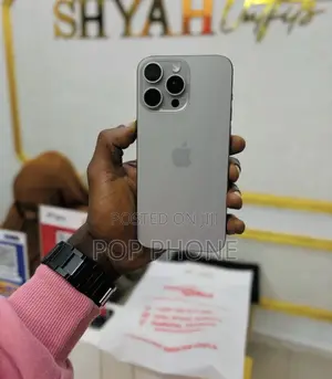 Apple iPhone 15 Pro Max 256 GB Silver