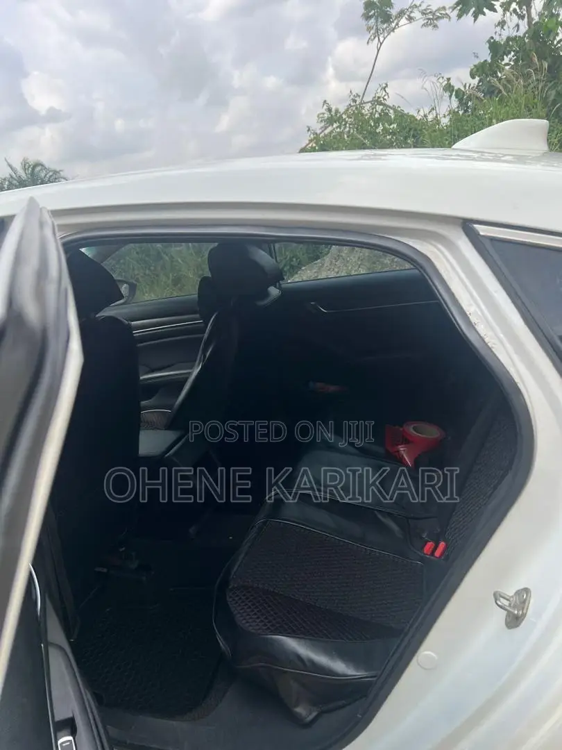 Honda Accord 2018 White
