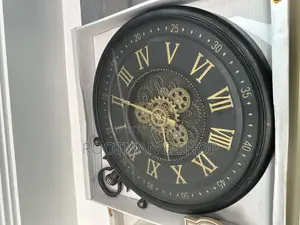 Industrial Black Gold Metal Moving Gears Wall Clock