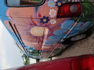 Hyundai H-100 2002