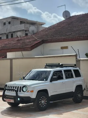 Jeep Patriot Latitude 4x4 2017 White