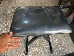 Keyboard Seat Available (Black)