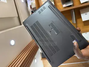 Laptop Dell Latitude 7400 8GB Intel Core i5 SSD 256GB