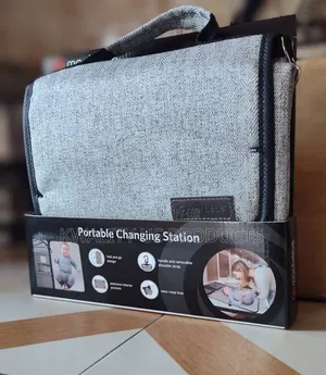 Monbebe Portable Diaper Changing Station With Strap
