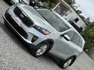Kia Sorento 2019 Silver