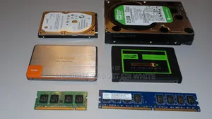 Laptop SSD and HHD
