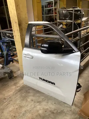 Toyota Tundra 24 Front Doors 2022, 2023, 2024, 2024 Side Rh/Lh Used