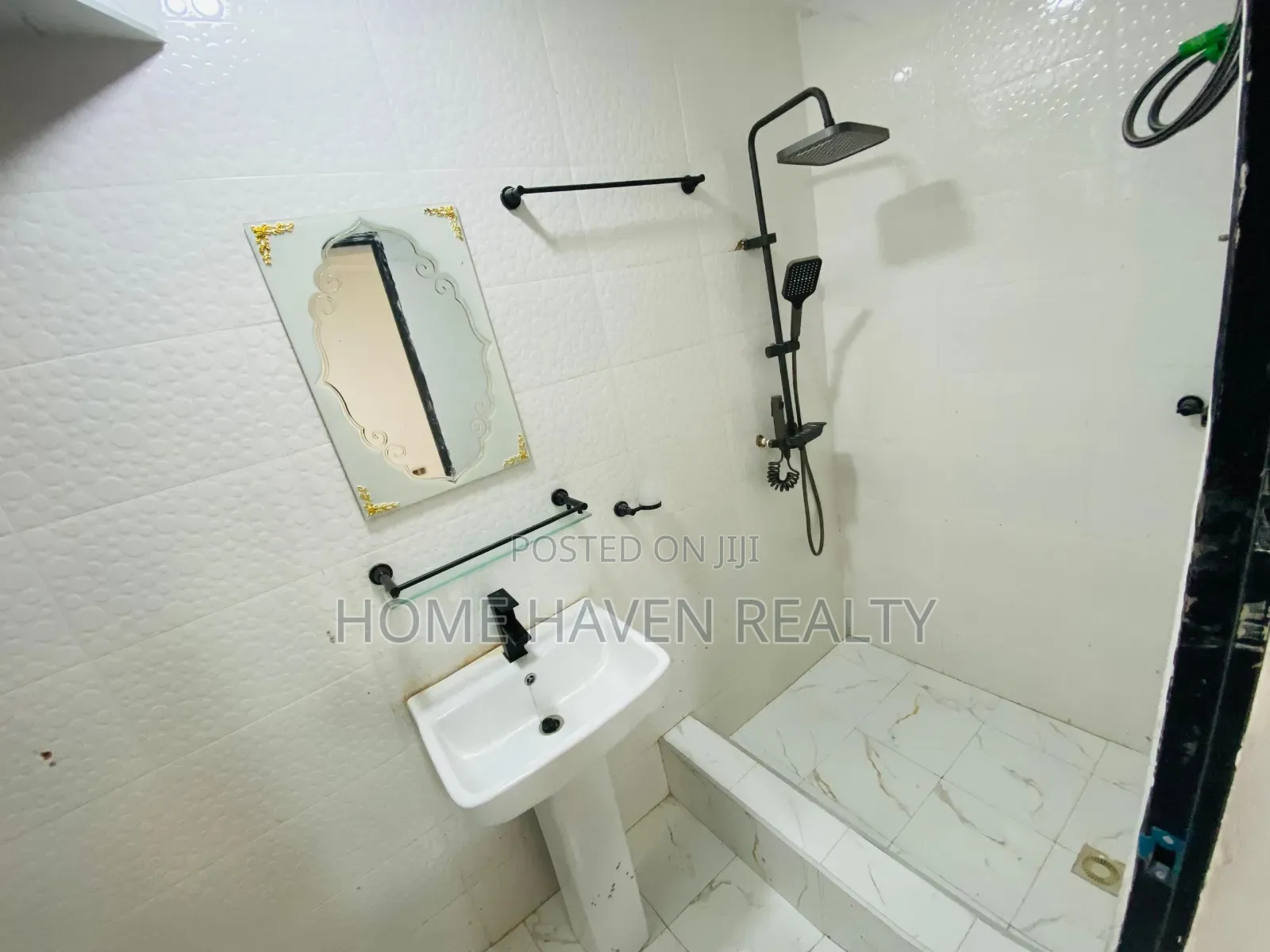 2bdrm Apartment in Westland, Presby Church Area for rent