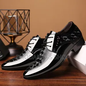 Men’S Modern Two-Tone Patent Oxford Shoes