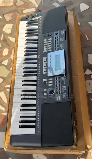 GLS PSR-500 Professional Keyboard.
