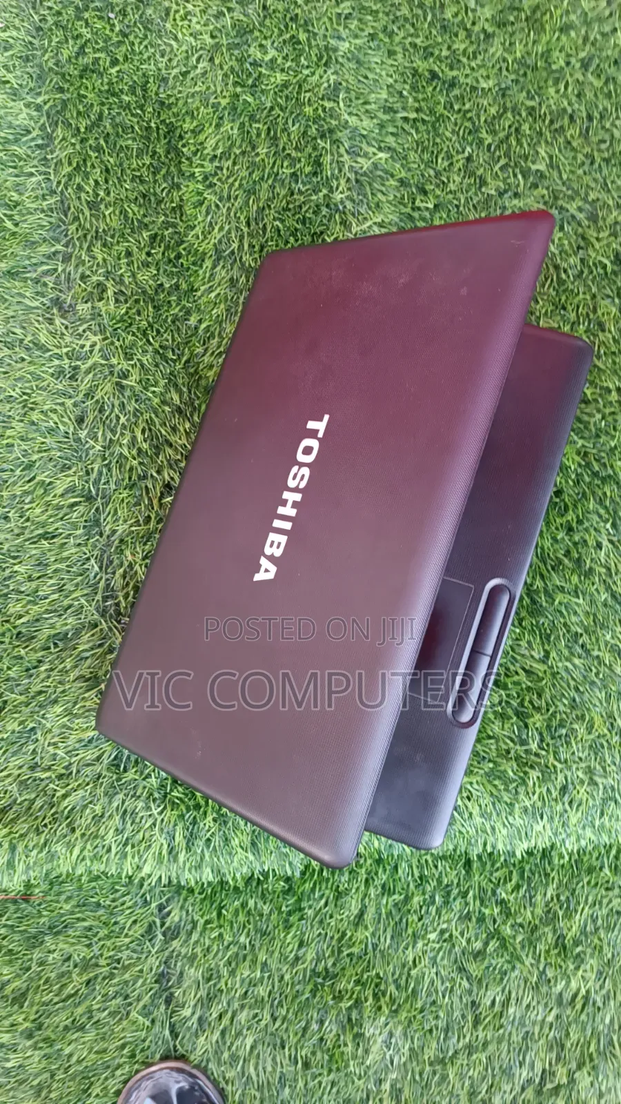 Laptop Toshiba Satellite C665 8GB Intel Core i3 HDD 500GB