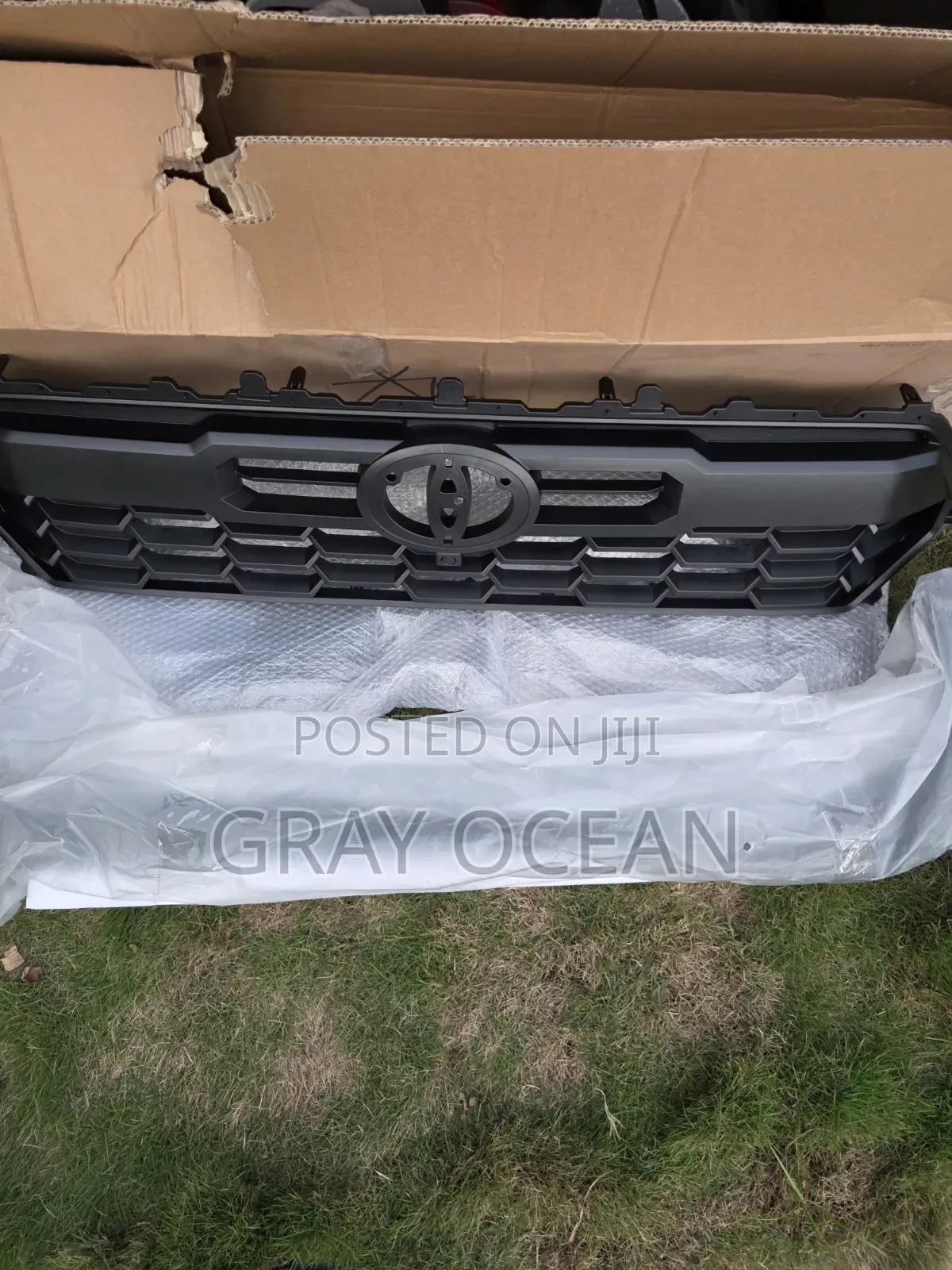 2024 - 2026 Toyota Tacoma TRD Badge Front Grille