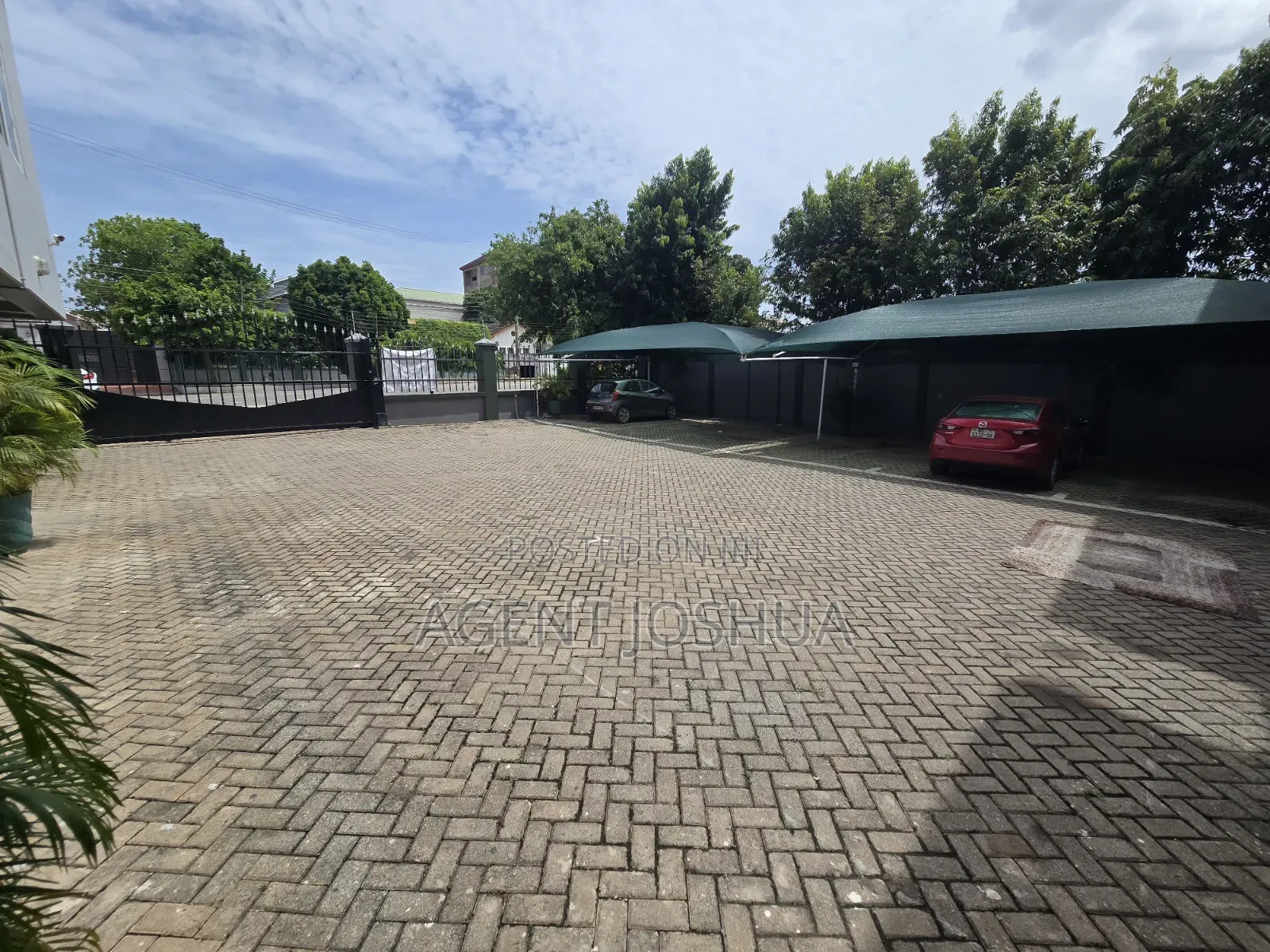 2bdrm Apartment in East Airport, Papaye for rent