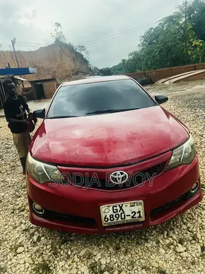 Toyota Camry LE 4dr Sedan (2.5L 4cyl 6A) 2014 Red
