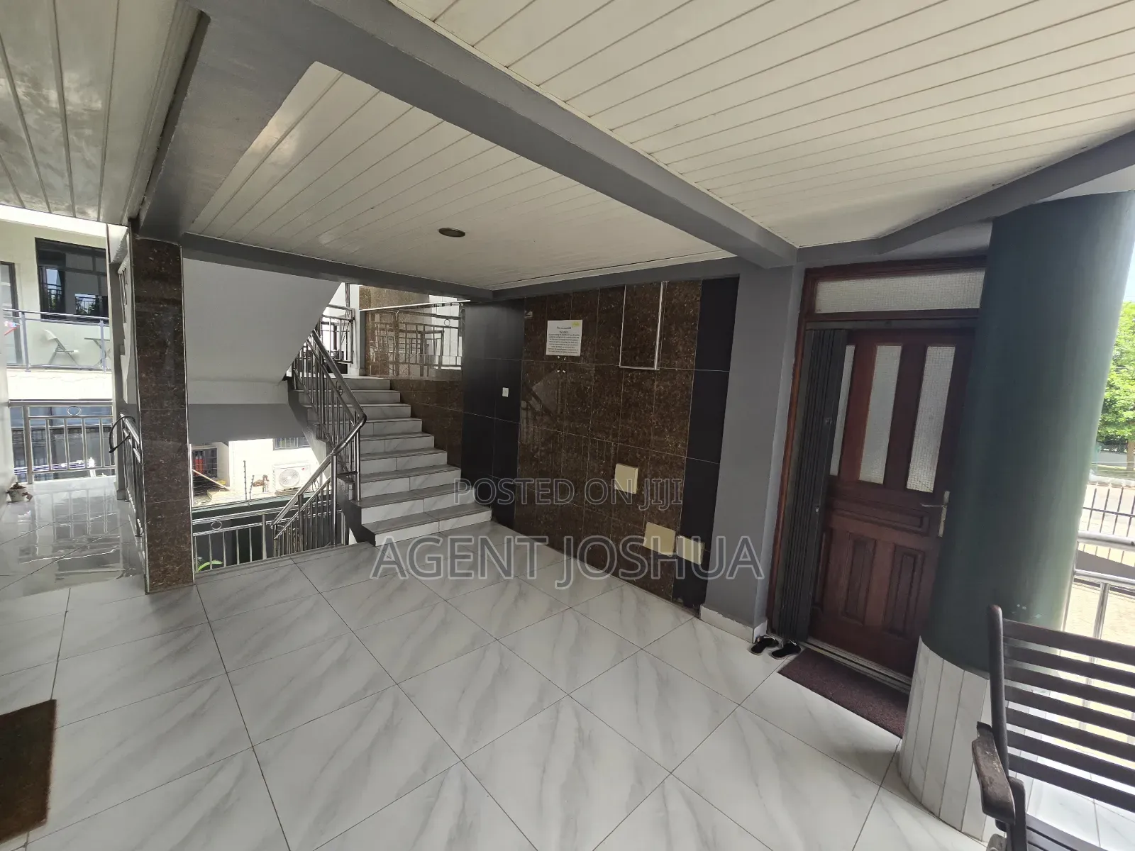 2bdrm Apartment in East Airport, Papaye for rent