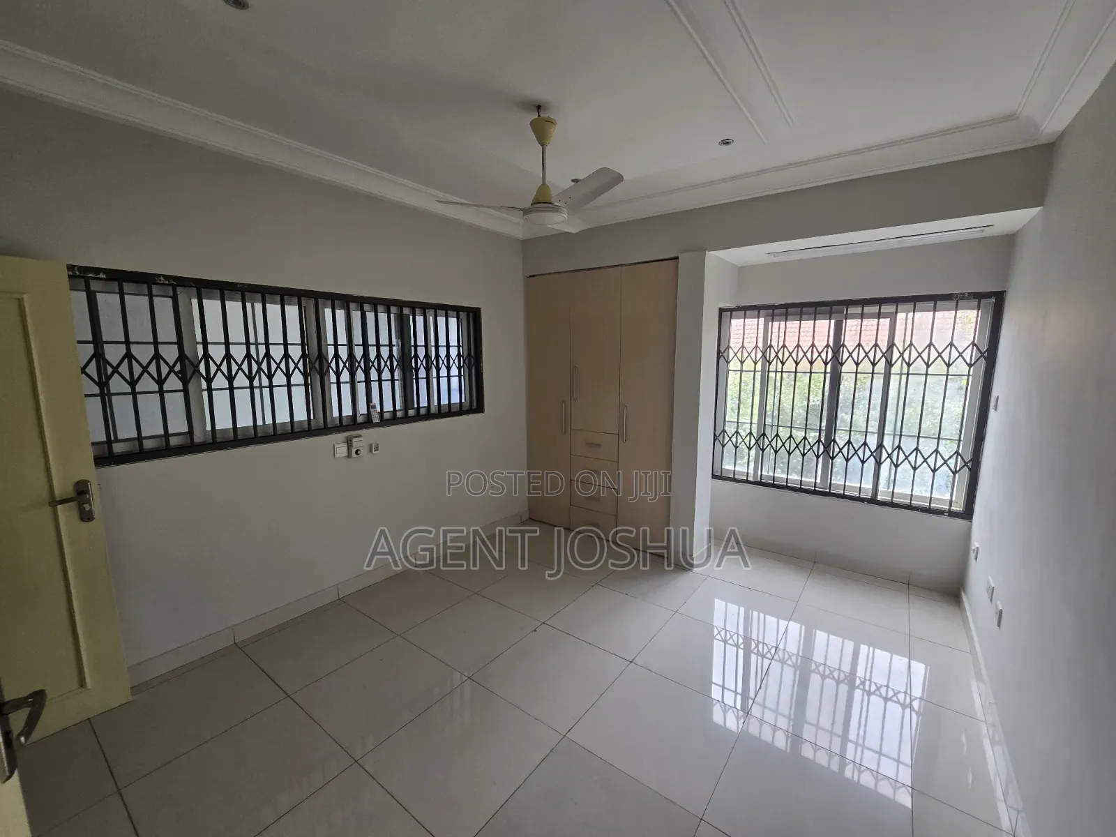 2bdrm Apartment in East Airport, Papaye for rent