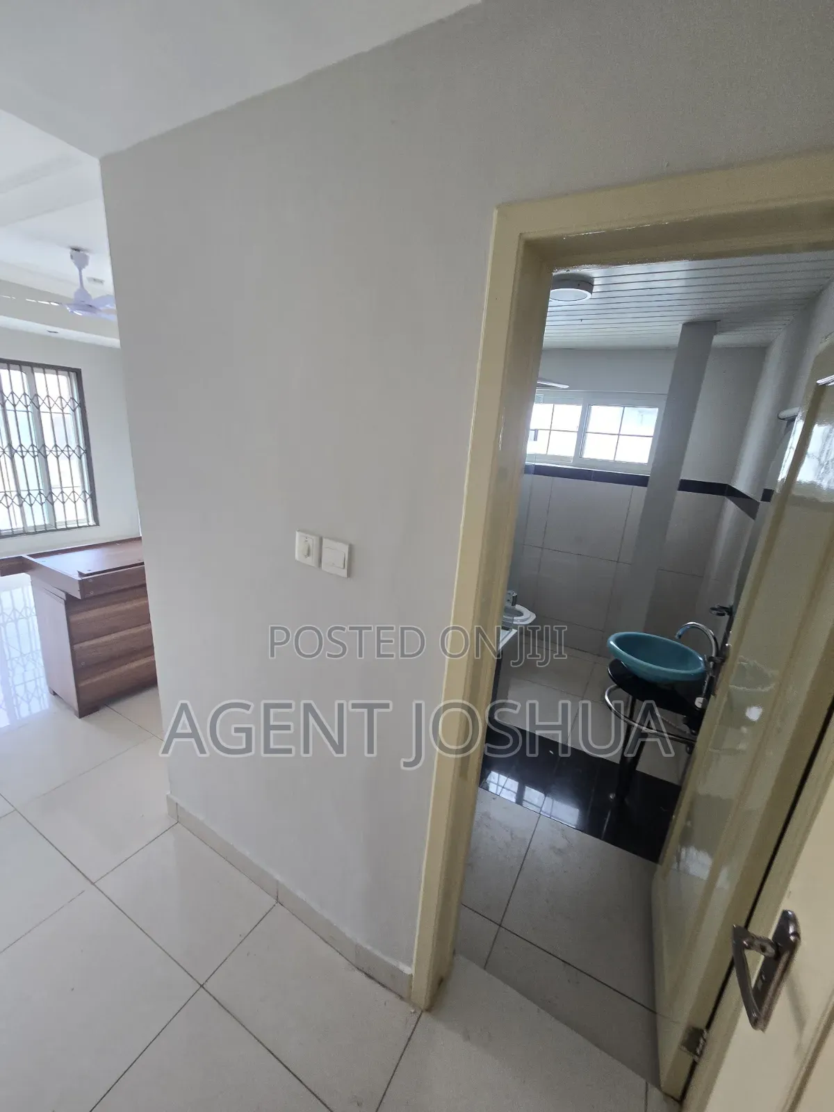 2bdrm Apartment in East Airport, Papaye for rent