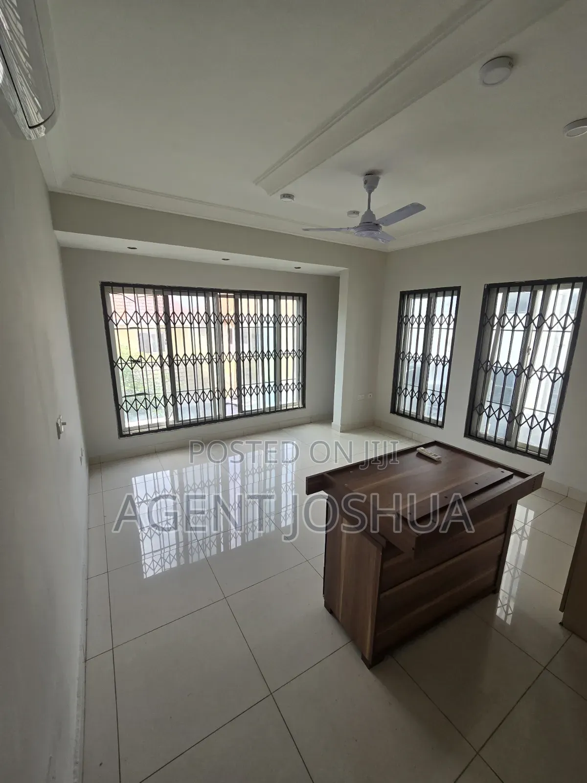 2bdrm Apartment in East Airport, Papaye for rent