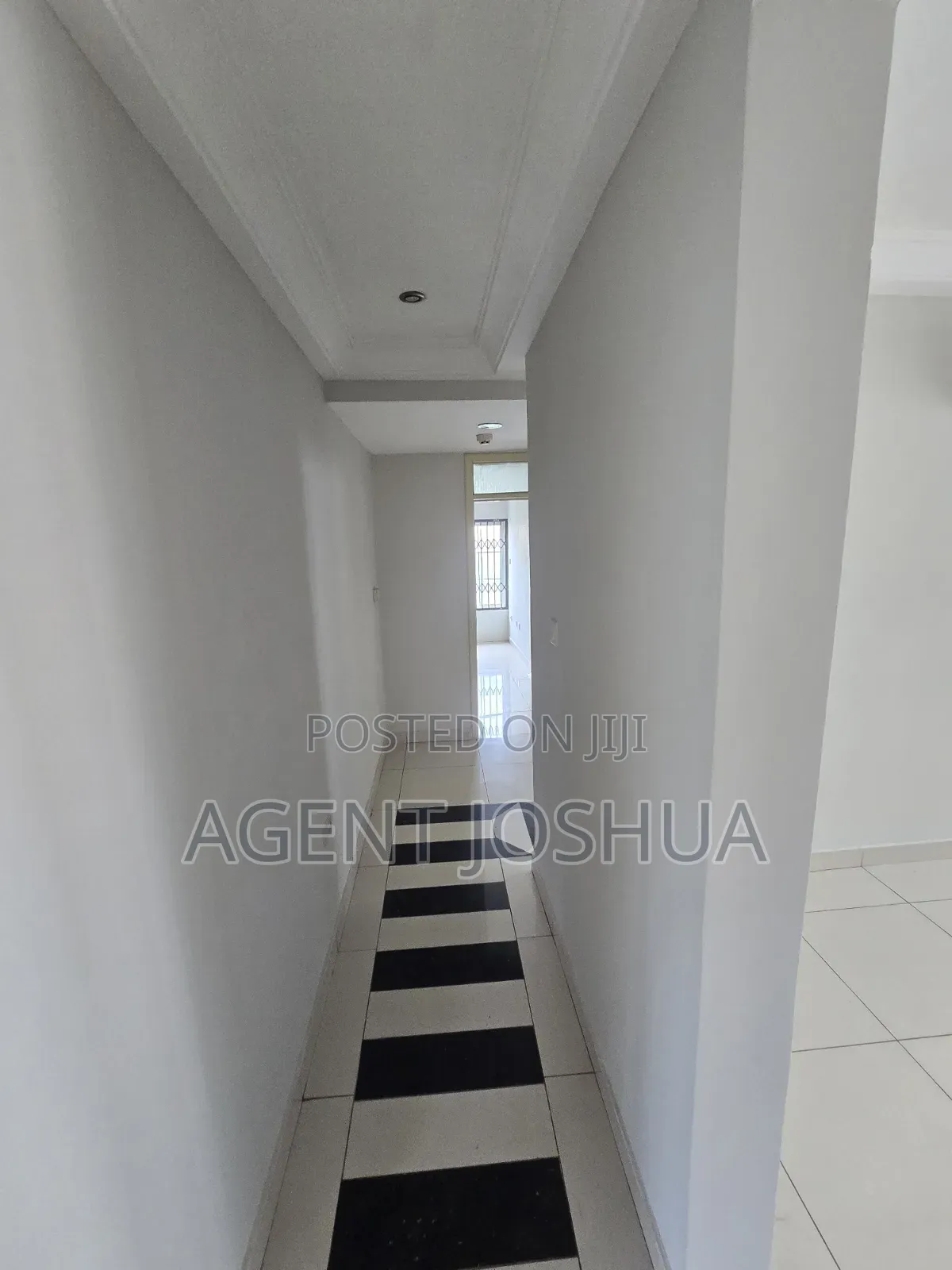 2bdrm Apartment in East Airport, Papaye for rent