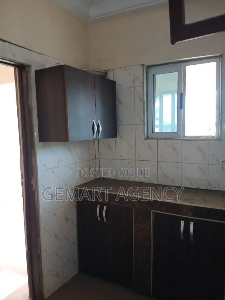 3bdrm Apartment in Kwabenya Acp for rent