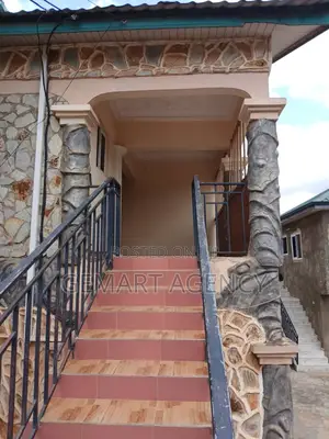 3bdrm Apartment in Kwabenya Acp for rent