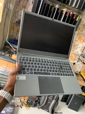 Laptop Toshiba Dynabook t552 8GB AMD A8 HDD 500GB