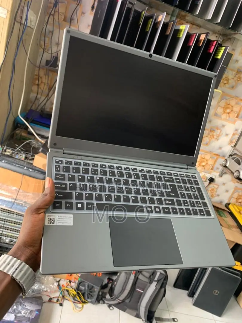 Laptop Toshiba Dynabook t552 8GB AMD A8 HDD 500GB