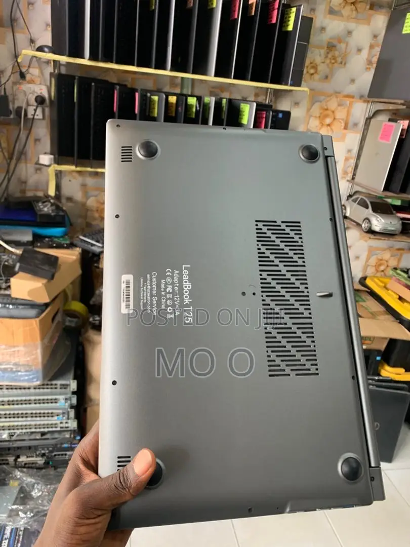 Laptop Toshiba Dynabook t552 8GB AMD A8 HDD 500GB