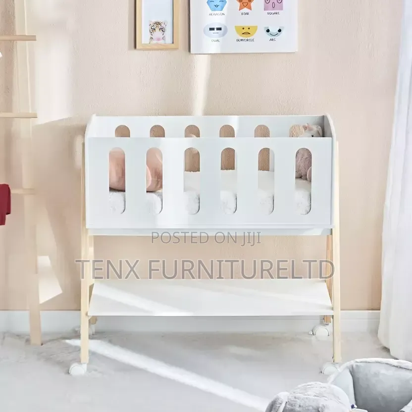 Baby Bed/Toddlers Bed With Mattress and Pillow