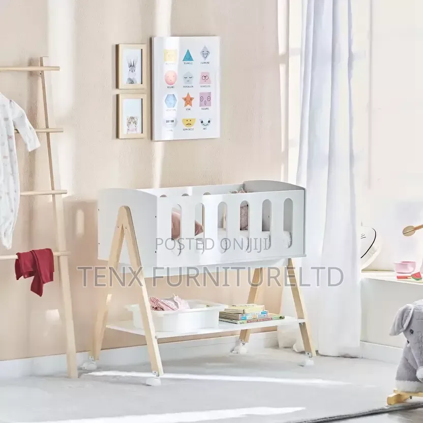 Baby Bed/Toddlers Bed With Mattress and Pillow