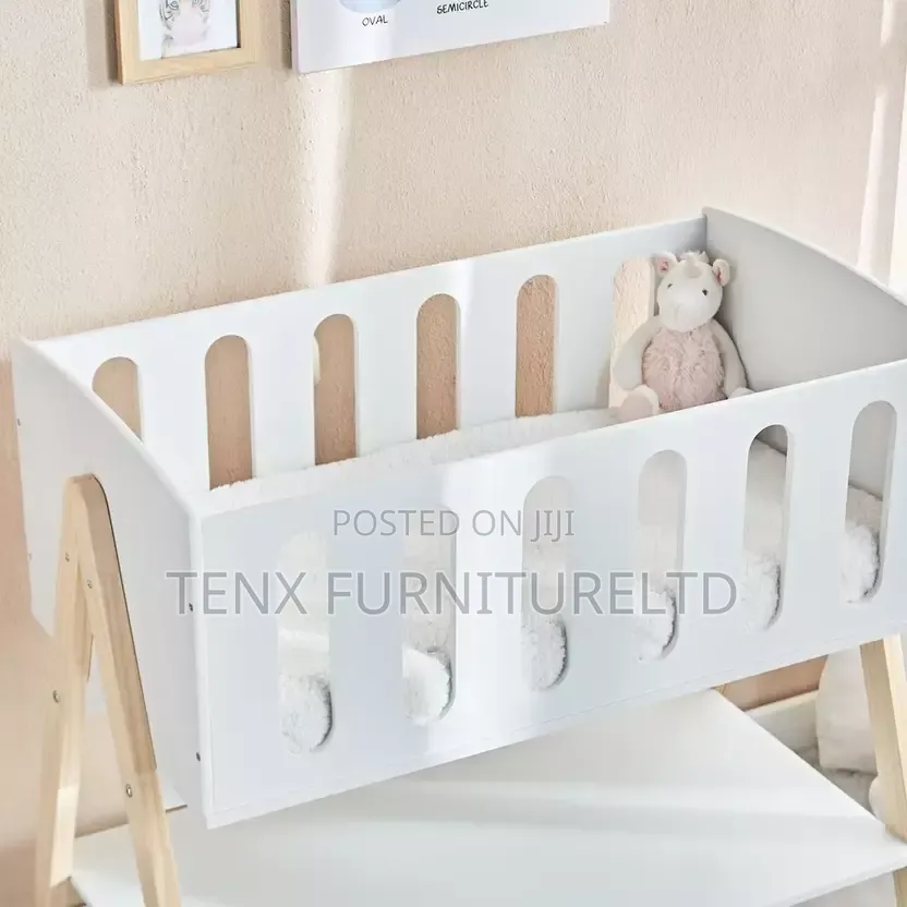 Baby Bed/Toddlers Bed With Mattress and Pillow