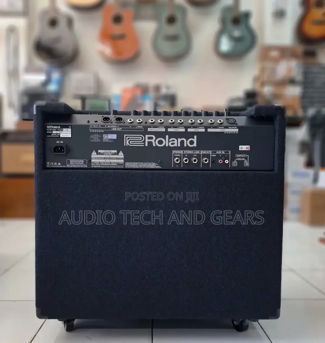 Roland Kc-600 Keyboard Amplifier With 15-Inch Speaker