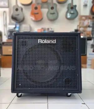 Roland Kc-600 Keyboard Amplifier With 15-Inch Speaker