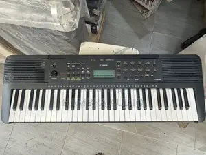 Yamaha PSR - E283 Keyboard