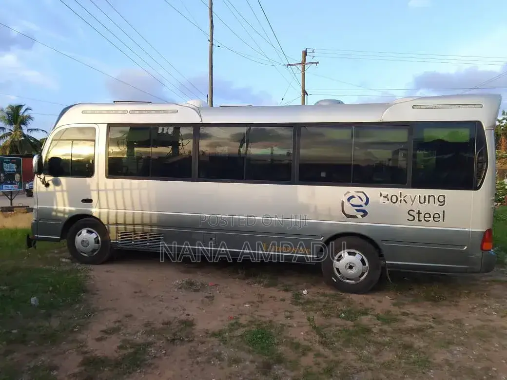 Hyundai County 2014 Silver