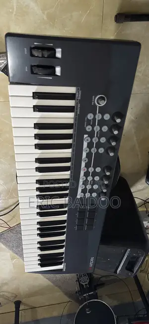 Novation Nocturn 49